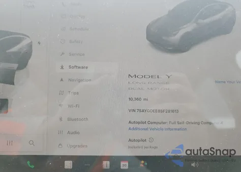 2025 Tesla Model Y z USA, uszkodzony, nr VIN 7SAYGDEE8SF281613